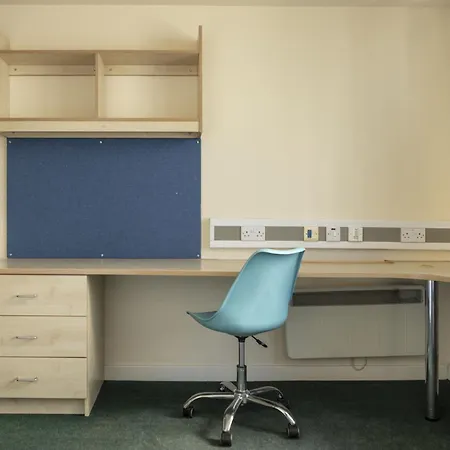 Burley Road In Apartment