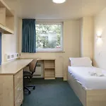 Burley Road In Apartamento